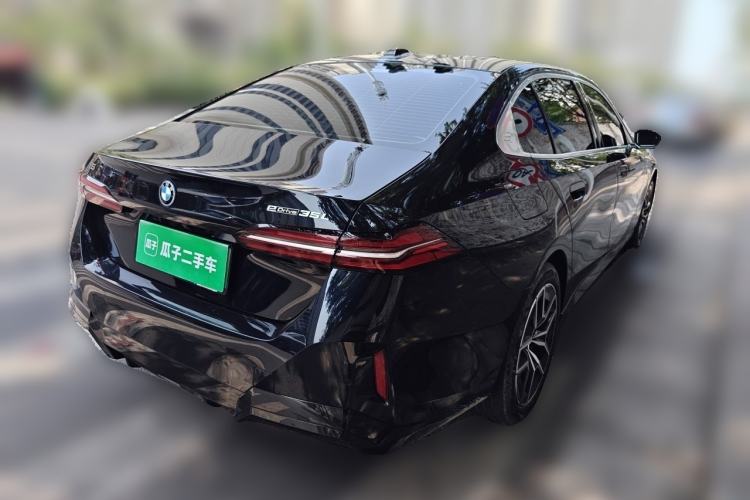 Used BMW i5 2025 eDrive 35L M Sport Package Rear Right 45 Deg