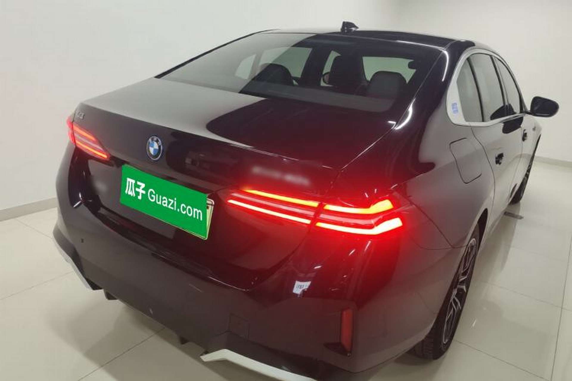 Used BMW i5 2025 eDrive 40L M Sport Package Rear Right 45 Deg