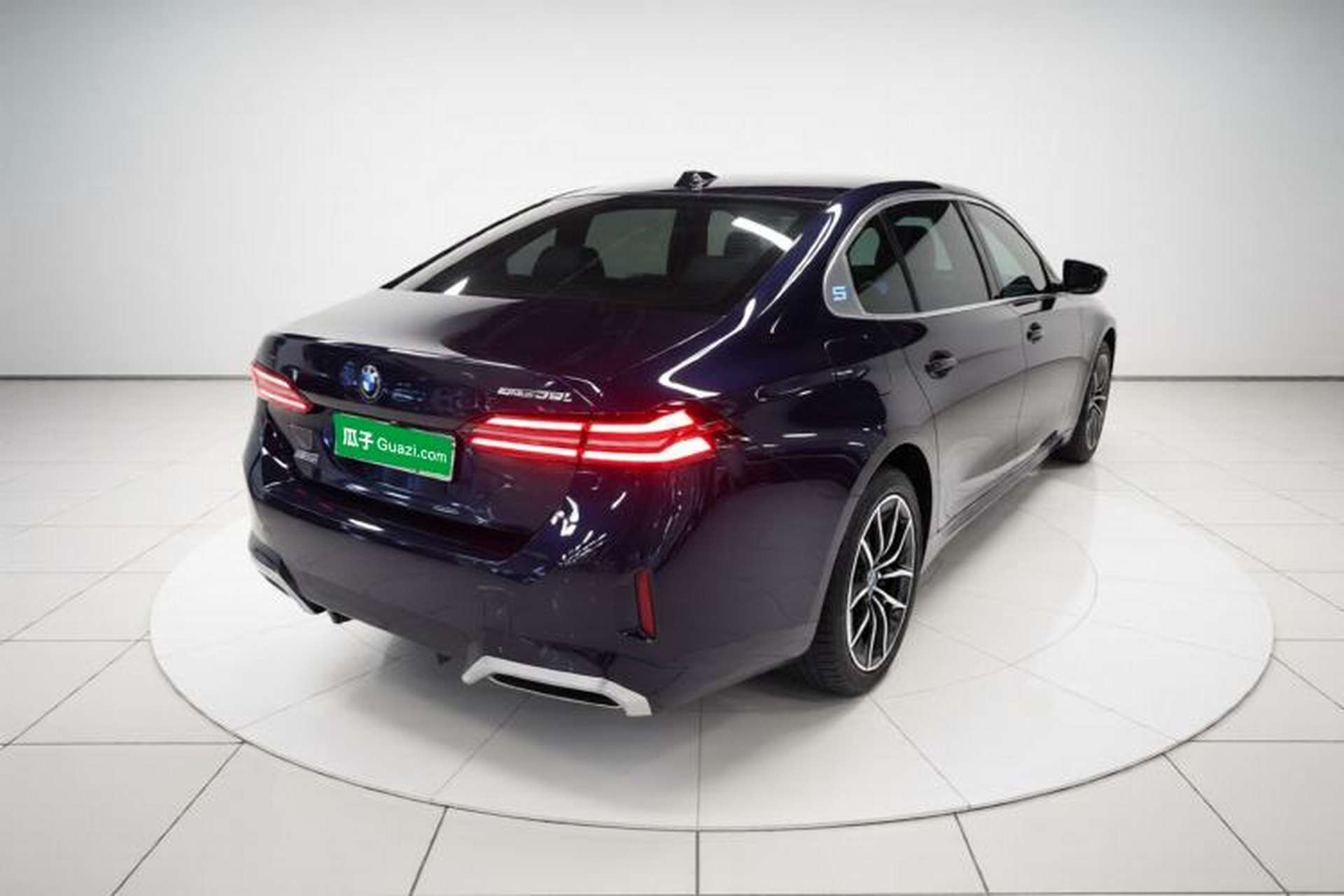 Used BMW i5 2025 eDrive 35L M Sport Package Rear Right 45 Deg