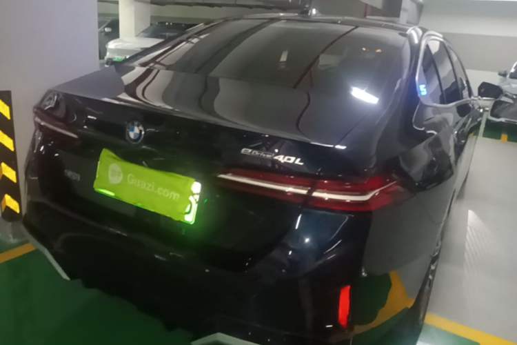 Used BMW i5 2025 eDrive 40L M Sport Package Rear Right 45 Deg