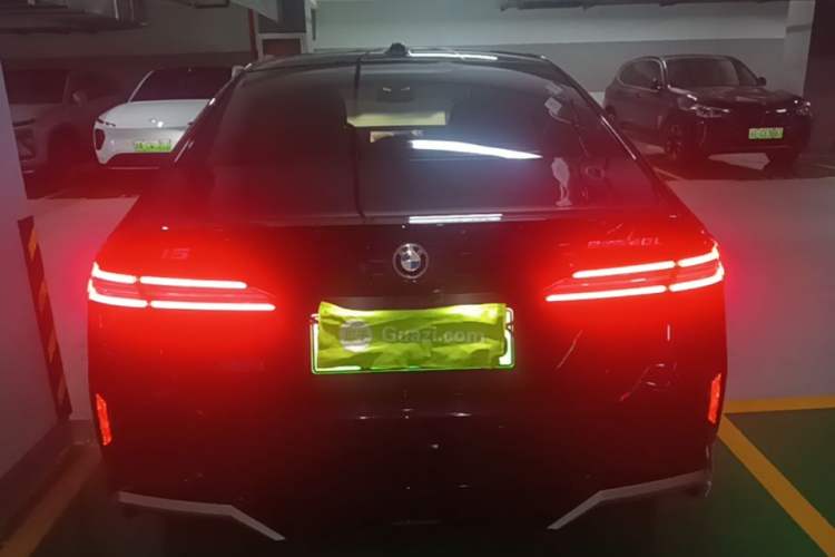 Used BMW i5 2025 eDrive 40L M Sport Package Rear