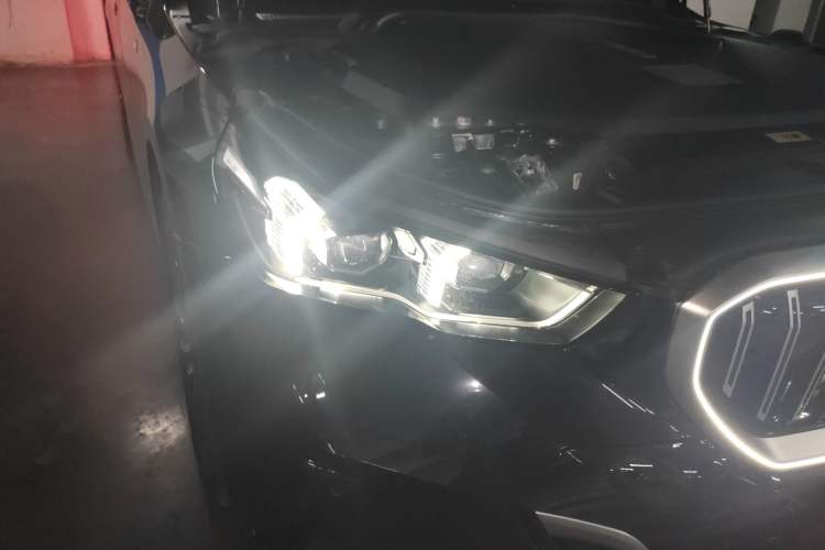 Used BMW i5 2025 eDrive 35L M Sport Package Right Front Headlight