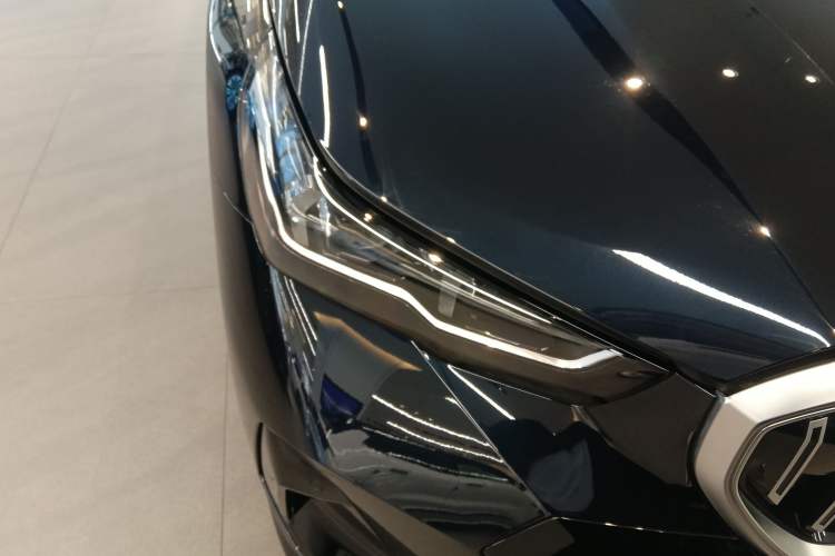 Used BMW i5 2025 eDrive 40L M Sport Package Right Front Headlight
