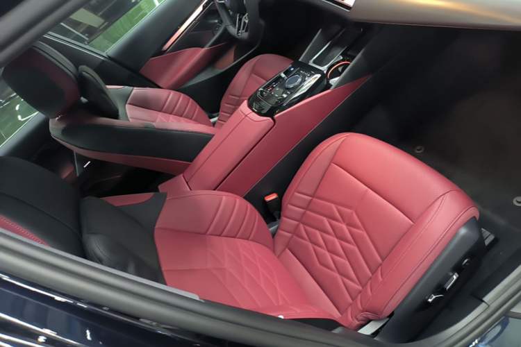Used BMW i5 2025 eDrive 40L M Sport Package Right Front Seat