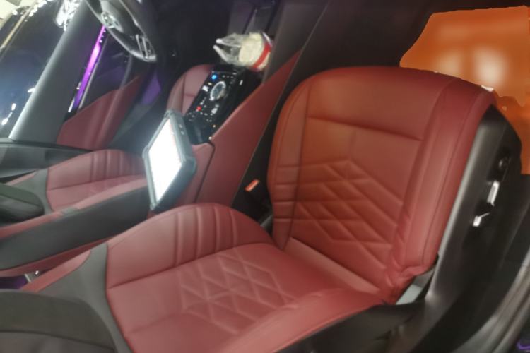 Used BMW i5 2025 eDrive 40L M Sport Package Right Front Seat