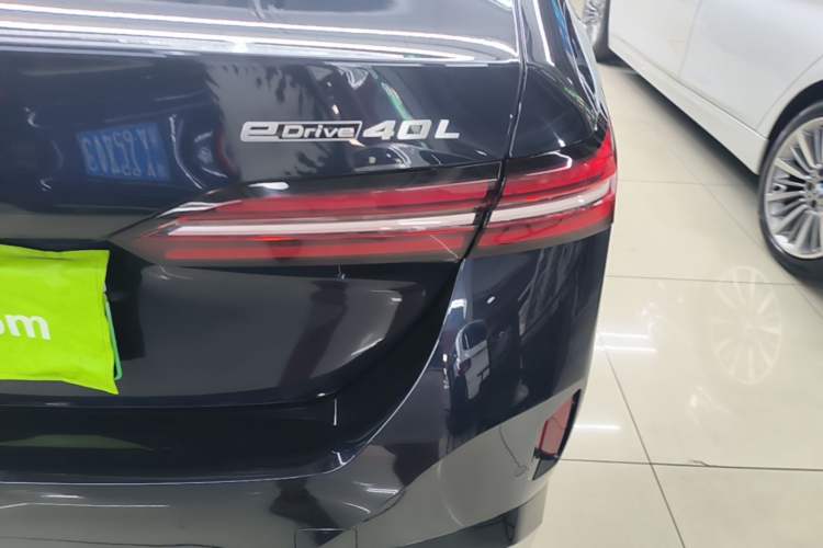 Used BMW i5 2025 eDrive 40L M Sport Package Right Rear Taillight