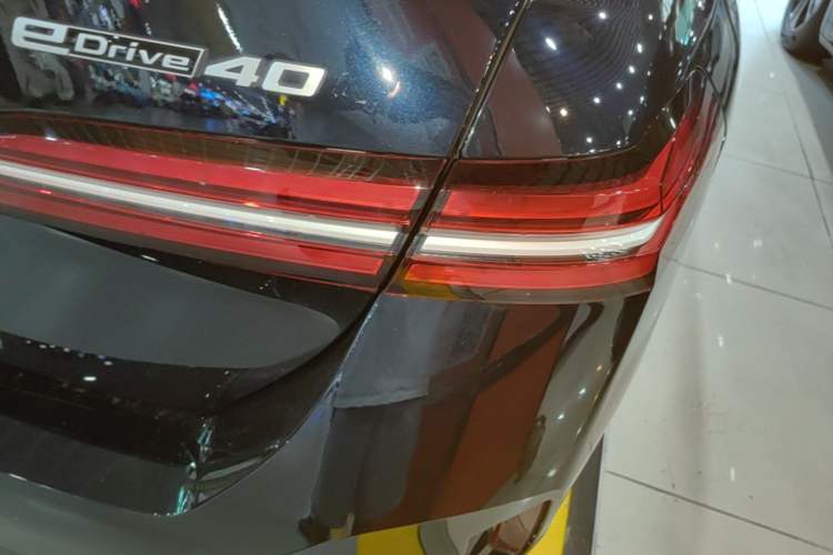 Used BMW i5 2025 eDrive 40L M Sport Package Right Rear Taillight