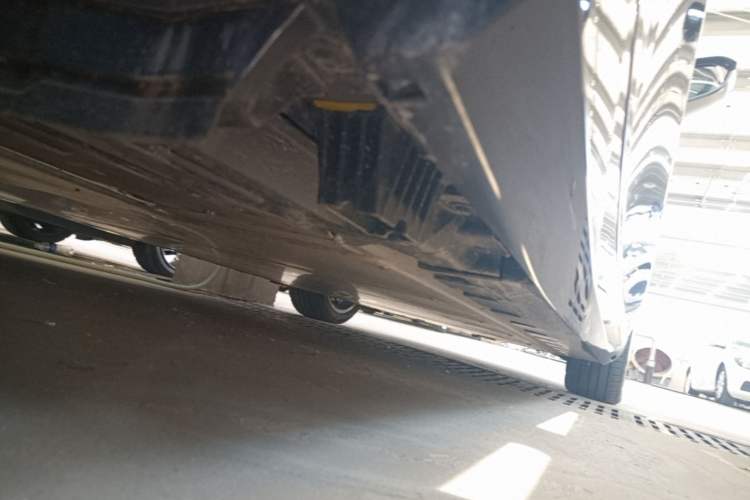 Used BMW i5 2025 eDrive 40L M Sport Package Right Side Sill