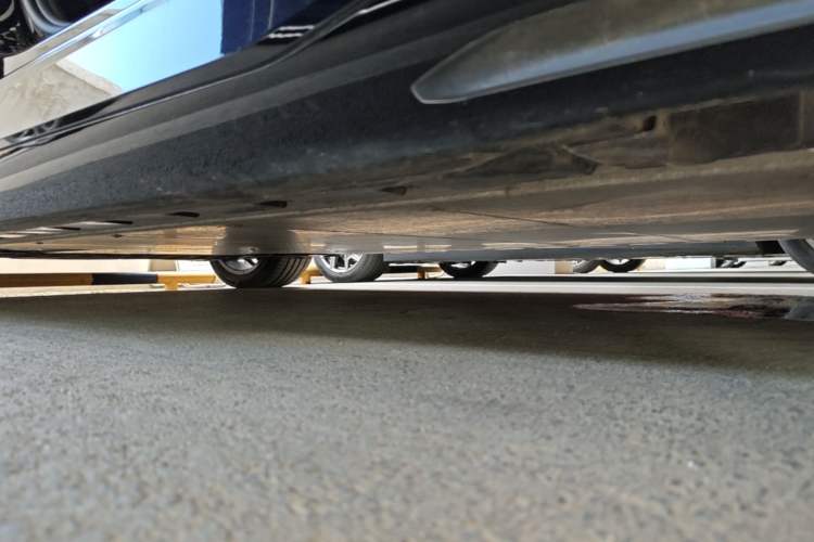 Used BMW i5 2025 eDrive 35L M Sport Package Right Side Sill
