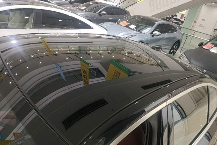 Used BMW i5 2025 eDrive 35L M Sport Package Roof