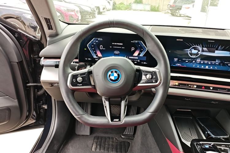 Used BMW i5 2025 eDrive 35L M Sport Package Steering Wheel