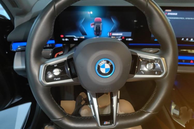Used BMW i5 2025 eDrive 40L M Sport Package Steering Wheel