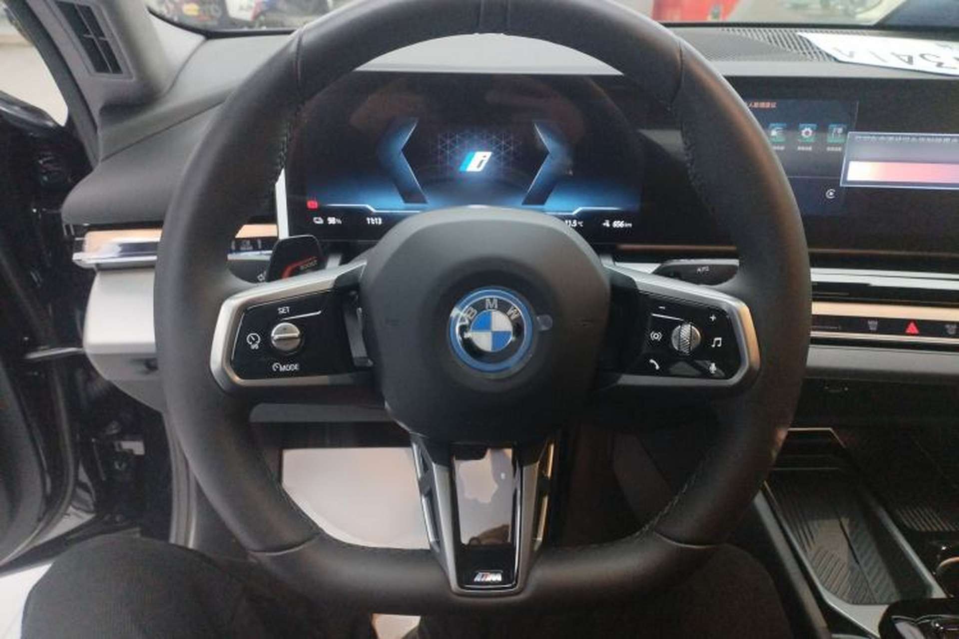 Used BMW i5 2025 eDrive 40L M Sport Package Steering Wheel