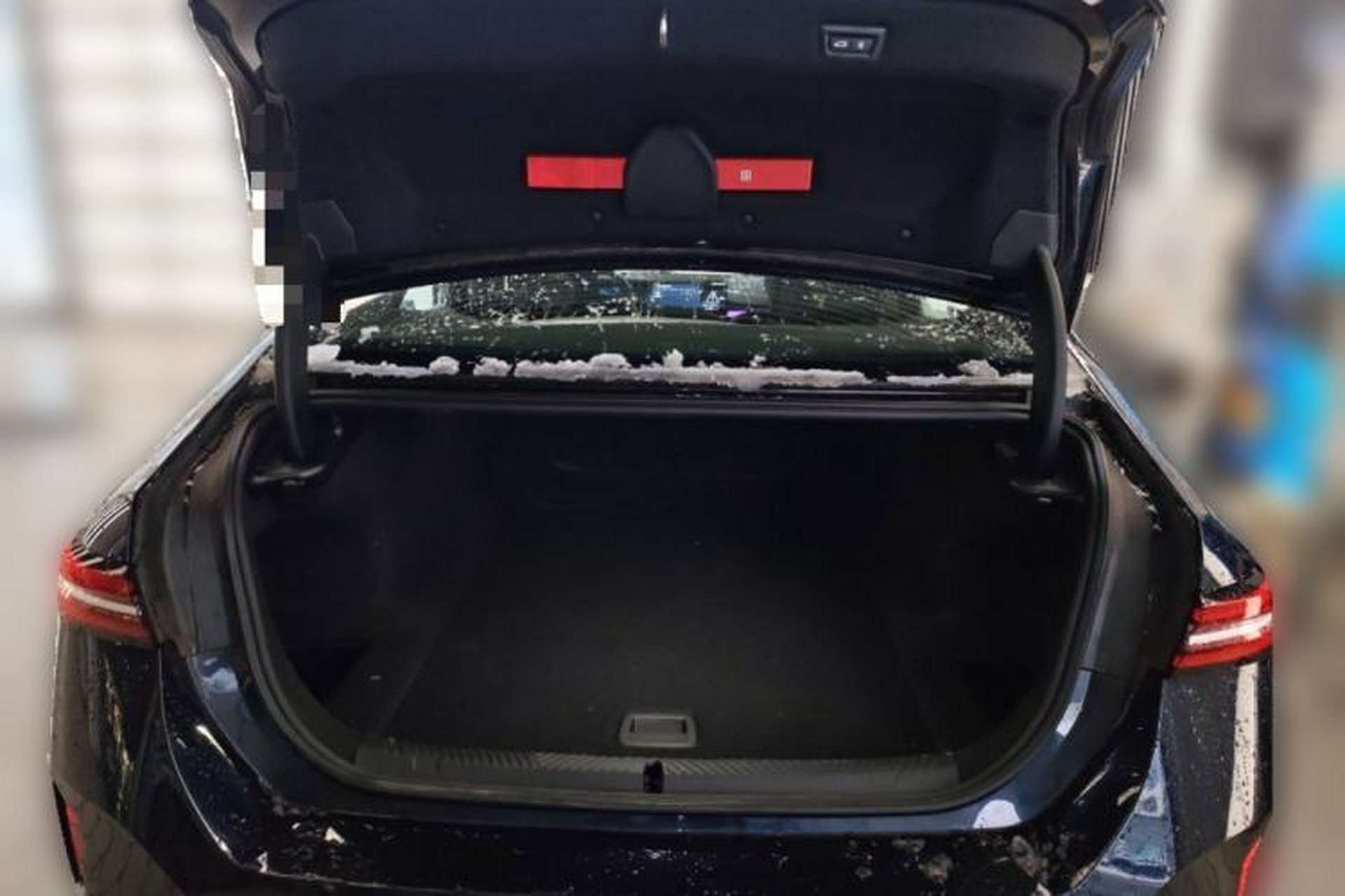 Used BMW i5 2025 eDrive 40L M Sport Package Trunk