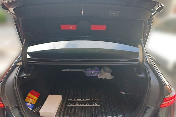 Used BMW i5 2025 eDrive 35L M Sport Package Trunk