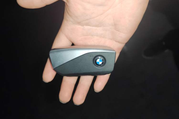 Used BMW i5 2025 eDrive 35L M Sport Package Vehicle Key