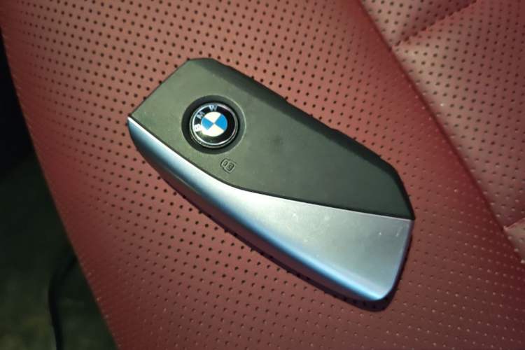 Used BMW i5 2025 eDrive 35L M Sport Package Vehicle Key