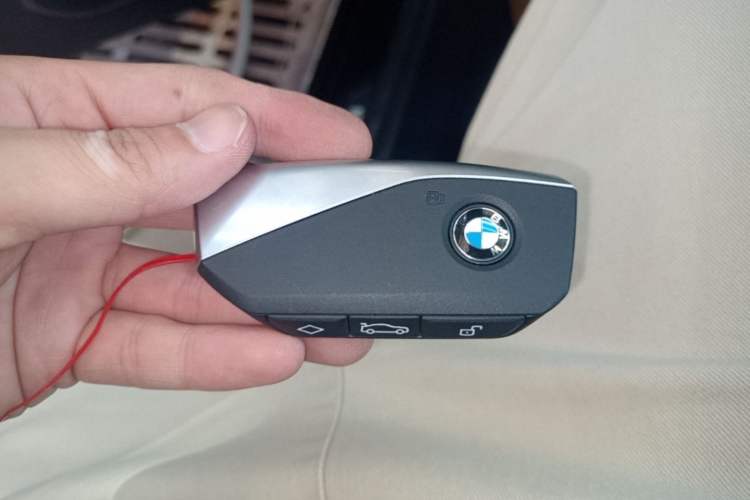 Used BMW i5 2025 eDrive 40L M Sport Package Vehicle Key