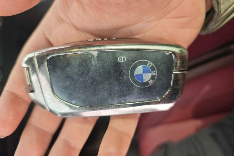 Used BMW i5 2025 eDrive 35L M Sport Package Vehicle Key