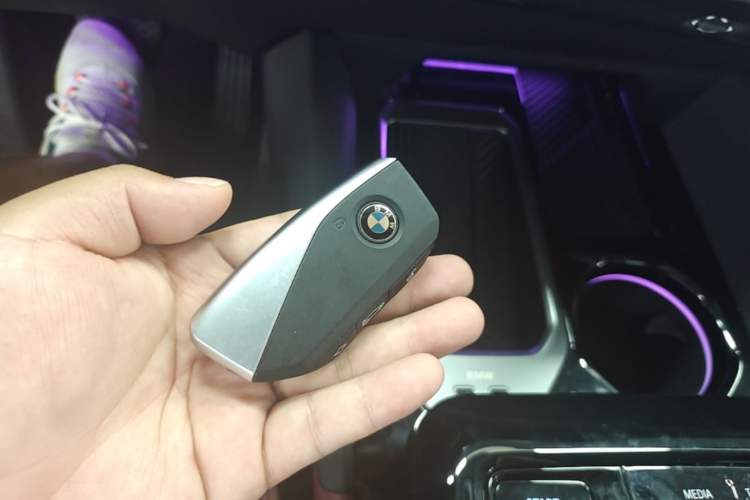 Used BMW i5 2025 eDrive 35L M Sport Package Vehicle Key