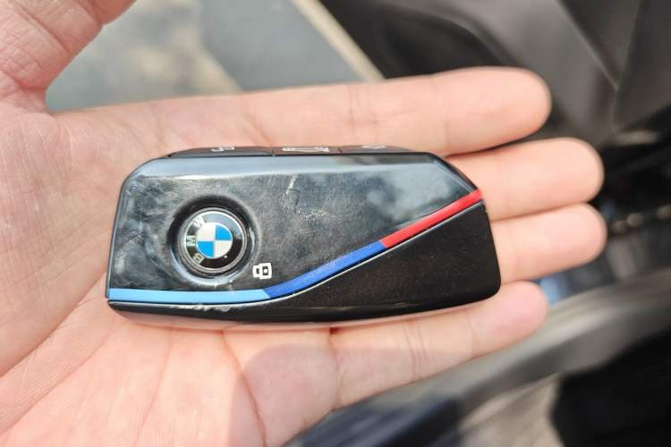 Used BMW i5 2025 eDrive 35L M Sport Package Vehicle Key