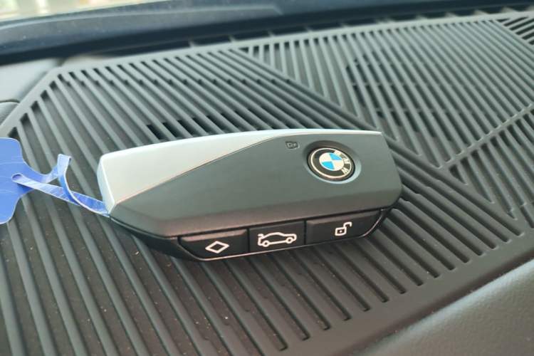 Used BMW i5 2025 eDrive 35L M Sport Package Vehicle Key