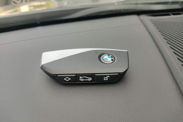 Used BMW i5 2025 eDrive 35L M Sport Package Vehicle Key