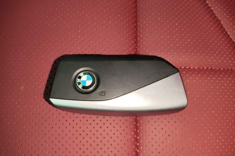 Used BMW i5 2025 eDrive 35L M Sport Package Vehicle Key