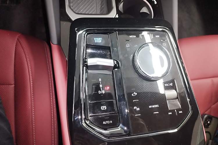 Used BMW i5 2025 eDrive 35L M Sport Package Gear Lever