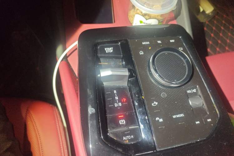 Used BMW i5 2025 eDrive 40L M Sport Package Gear Lever