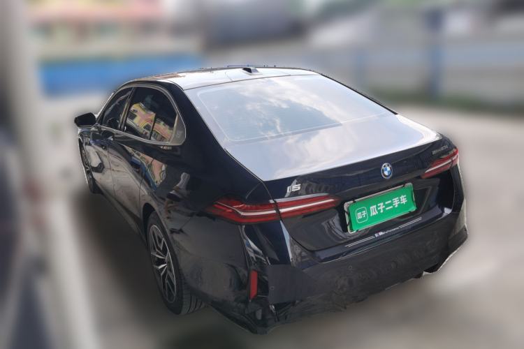 Used BMW i5 2025 eDrive 35L Luxury Package Rear Left 45 Deg