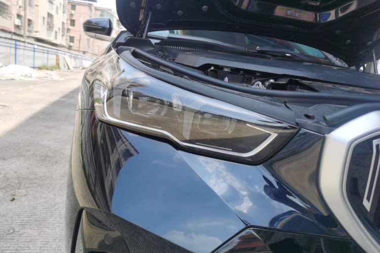 Used BMW i5 2025 eDrive 35L Luxury Package Right Front Headlight