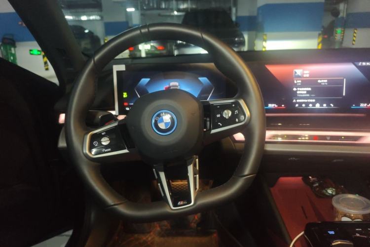 Used BMW i5 2025 eDrive 40L M Sport Package Steering Wheel