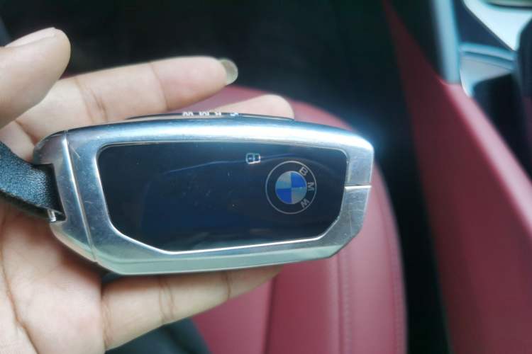 Used BMW i5 2025 eDrive 35L Luxury Package Vehicle Key