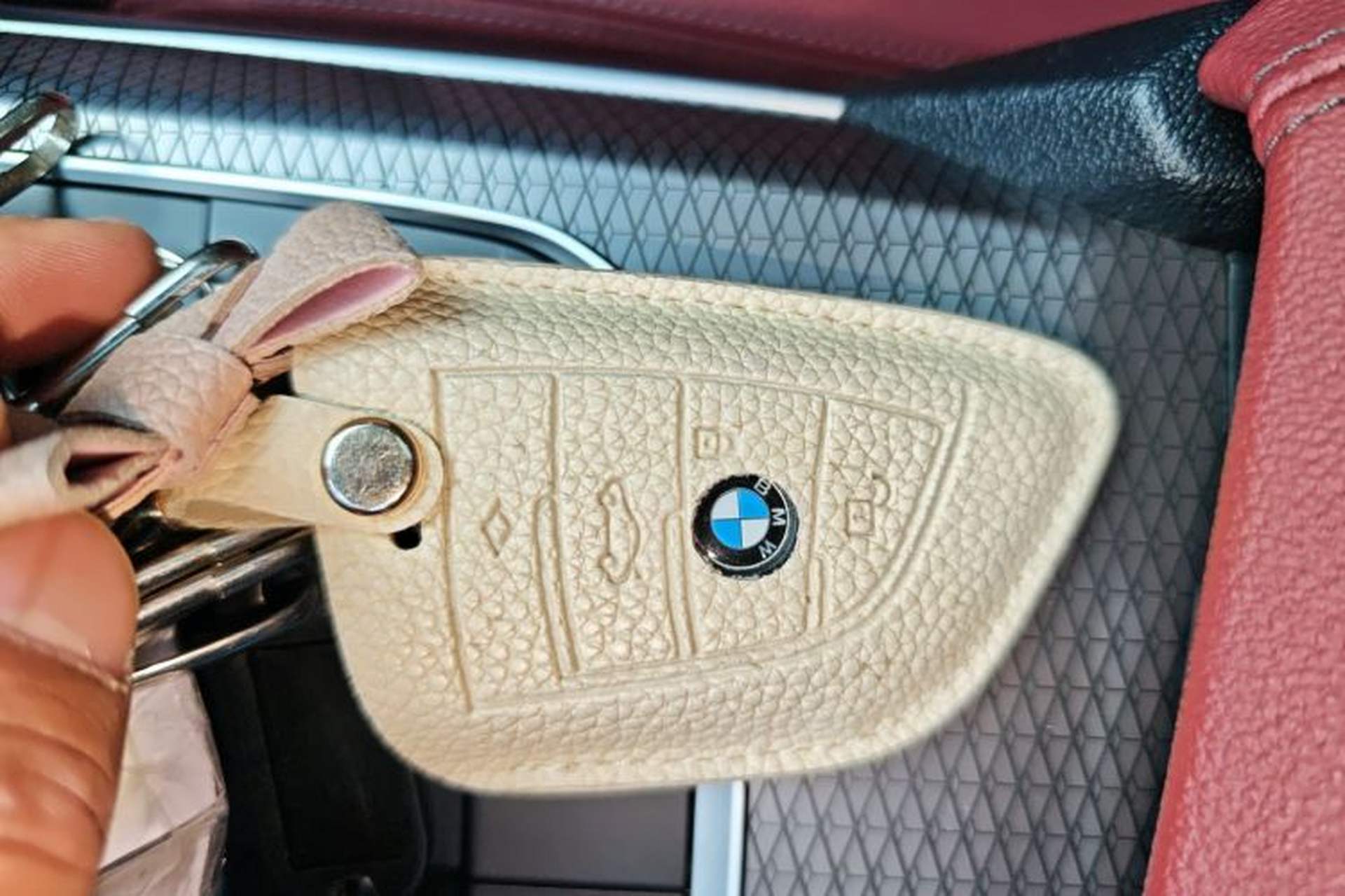 Used BMW i5 2025 eDrive 40L Luxury Package Vehicle Key