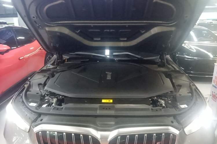 Used BMW i5 2025 eDrive 35L Luxury Package Engine Bay