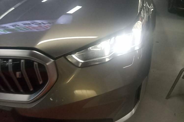 Used BMW i5 2025 eDrive 35L Luxury Package Left Front Headlight