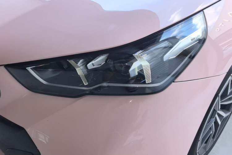 Used BMW i5 2025 eDrive 40L M Sport Package Left Front Headlight