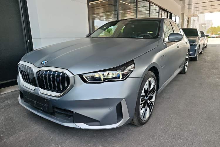 Used BMW i5 2025 xDrive 50L Luxury Package Front