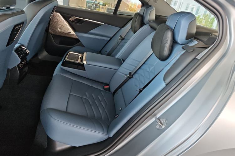Used BMW i5 2025 xDrive 50L Luxury Package Left Rear Seat