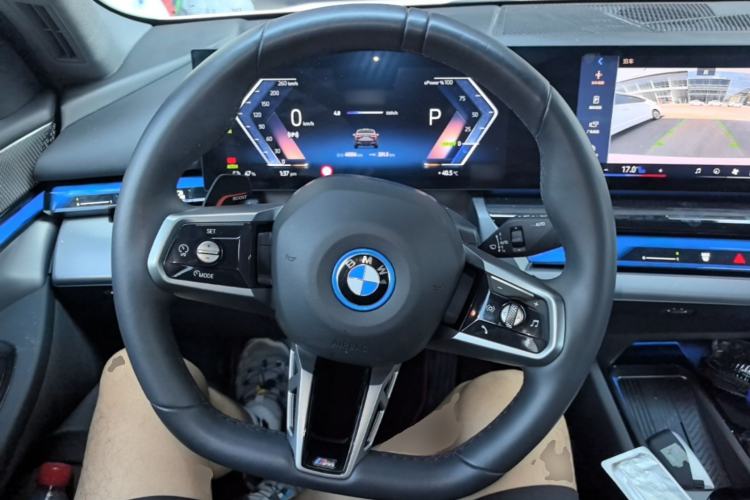 Used BMW i5 2025 eDrive 40L M Sport Package Steering Wheel