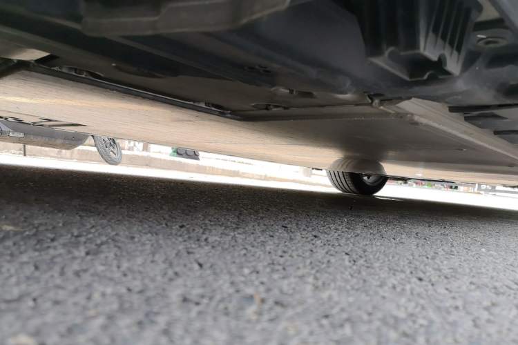 Used BMW i5 2025 eDrive 40L M Sport Package Chassis Rear Right