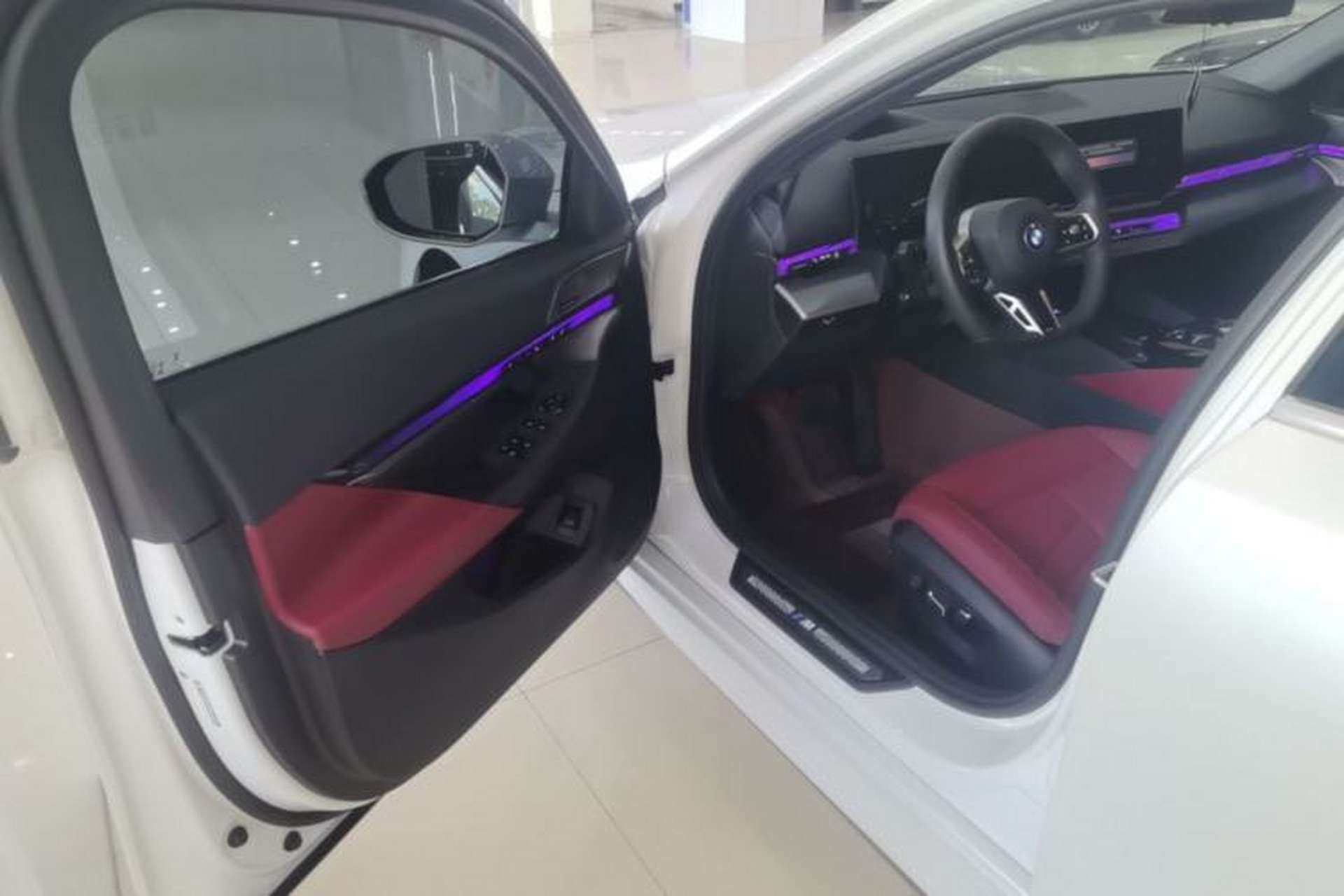 Used BMW i5 2025 eDrive 40L M Sport Package Driver Seat