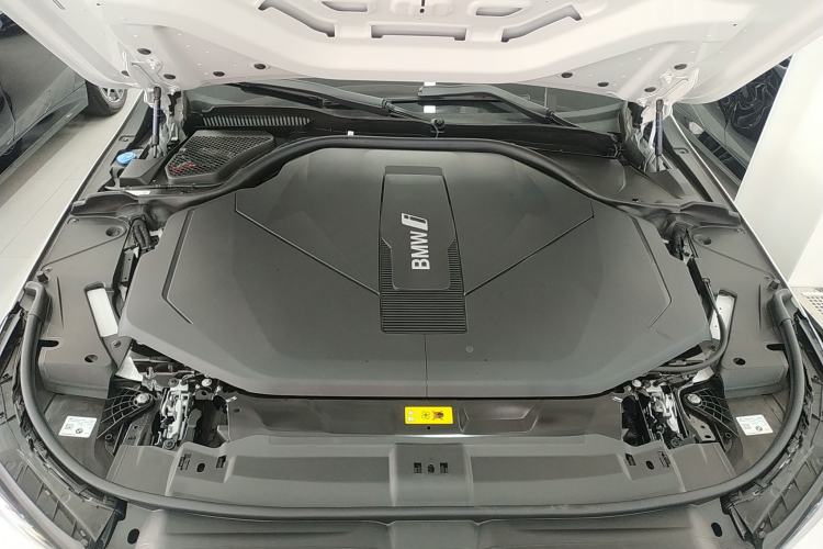 Used BMW i5 2025 eDrive 40L M Sport Package Engine Bay