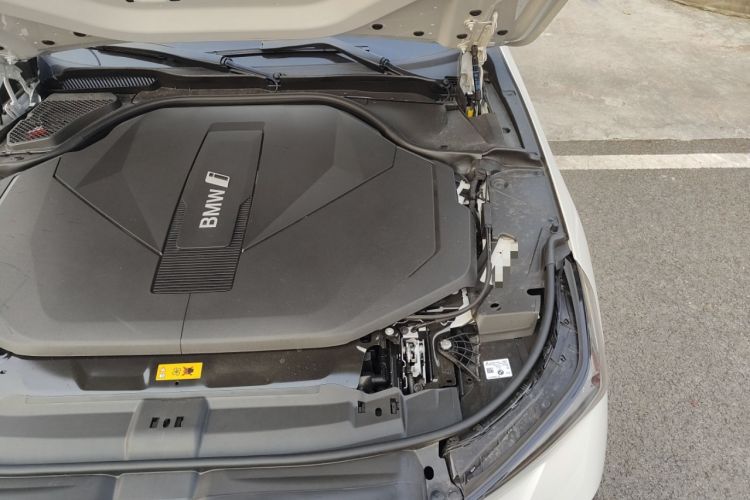 Used BMW i5 2025 eDrive 35L M Sport Package Engine Bay Left