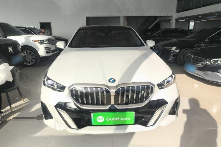 Used BMW i5 2025 eDrive 35L M Sport Package Exterior 1