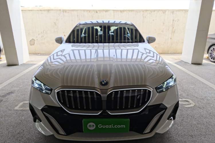 Used BMW i5 2025 eDrive 35L M Sport Package Front