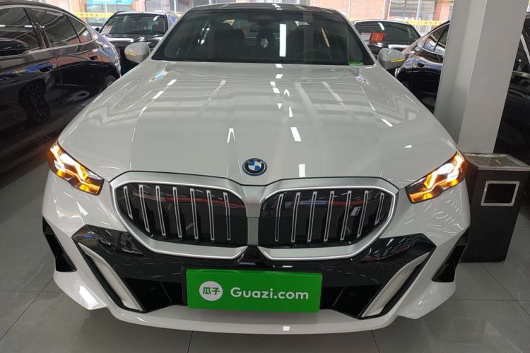 Used BMW i5 2025 eDrive 40L M Sport Package Front