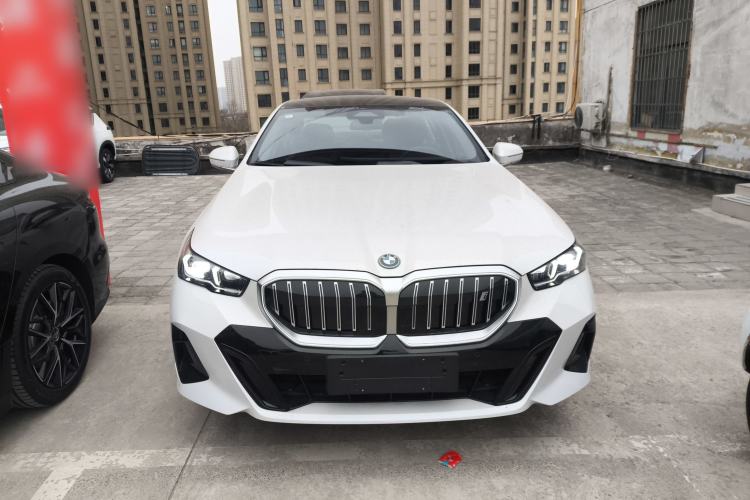 Used BMW i5 2025 eDrive 35L M Sport Package Front