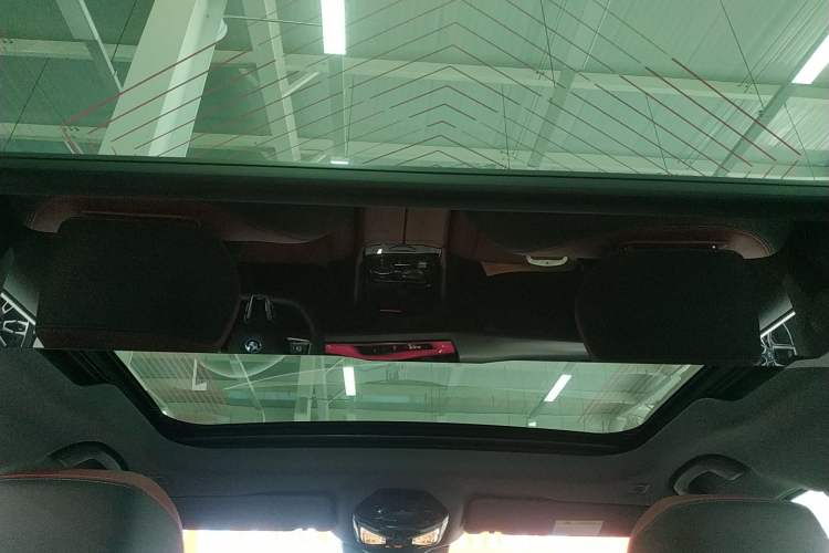 Used BMW i5 2025 eDrive 40L M Sport Package Headliner